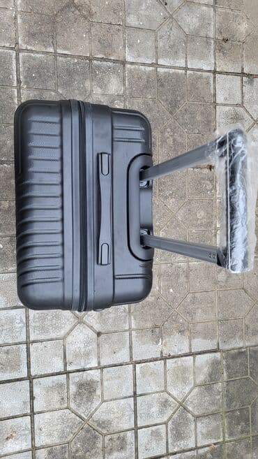 Türki̇yə i̇stehsali orta boylu m(60×43×28) ölçülü qara rəngdə yeni lalafo.az -da — 10 Türki̇yə i̇stehsali orta boylu m(60×43×28) ölçülü qara rəngdə yeni — 10