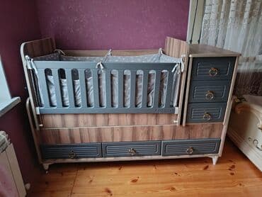 Oğlan və qız üçün, İşlənmiş, Dördbucaq, Beşik, Matras ilə, Yellənmə mexanizm ilə lalafo.az -da Oğlan və qız üçün, İşlənmiş, Dördbucaq, Beşik, Matras ilə, Yellənmə mexanizm ilə