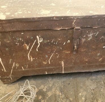 Bağda həyət evində əşyaları yığmaq üçün sandıq satılır.Rənglədib evdə lalafo.az -da Bağda həyət evində əşyaları yığmaq üçün sandıq satılır.Rənglədib evdə