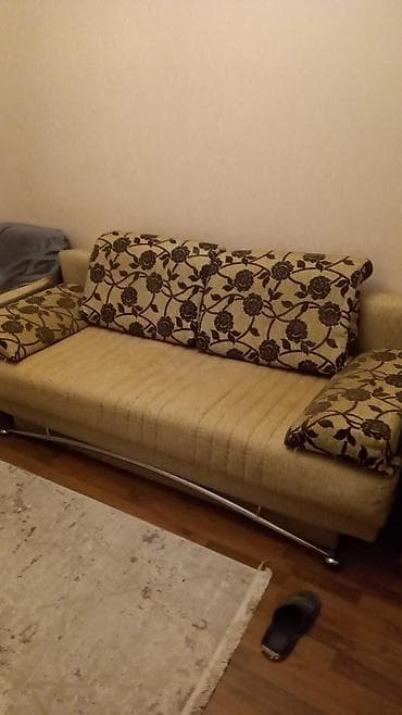 Divan, İşlənmiş, Açılan lalafo.az -da Divan, İşlənmiş, Açılan