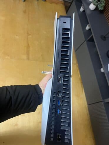 Sony PlayStation 5 (Diskli versiyası) oyun konsolu Xüsusiyyətlər: - lalafo.az -da Sony PlayStation 5 (Diskli versiyası) oyun konsolu Xüsusiyyətlər: -