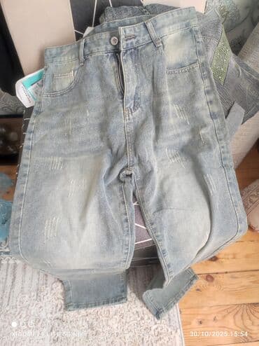 Mavi açıq rəngli cins şalvar - Klassik beş ciblə: iki ön cib, bir lalafo.az -da Mavi açıq rəngli cins şalvar - Klassik beş ciblə: iki ön cib, bir