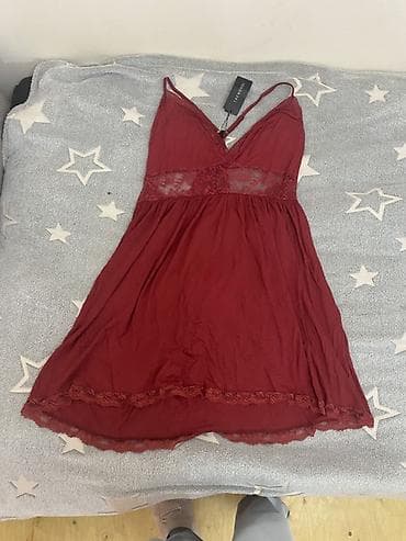 Bordo rəngdə incə, yüngül gecə paltarı/kompinasiyon. - Nazik lalafo.az -da Bordo rəngdə incə, yüngül gecə paltarı/kompinasiyon. - Nazik