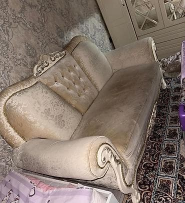 Divan, İşlənmiş lalafo.az -da Divan, İşlənmiş