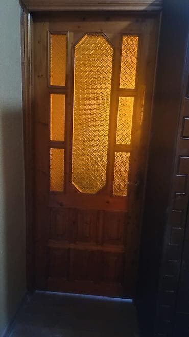 Köhnə keyfiyyətli qapi. Təcili satılır. 6 dənə qapı var lalafo.az -da Köhnə keyfiyyətli qapi. Təcili satılır. 6 dənə qapı var