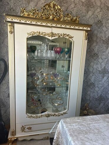 Şüşəli dolab vitrini lalafo.az -da Şüşəli dolab vitrini