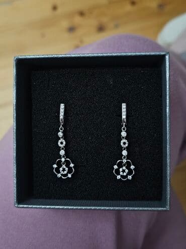 Sırğa, Ödənişli çatdırılma, Ünvandan götürmə lalafo.az -da Sırğa, Ödənişli çatdırılma, Ünvandan götürmə