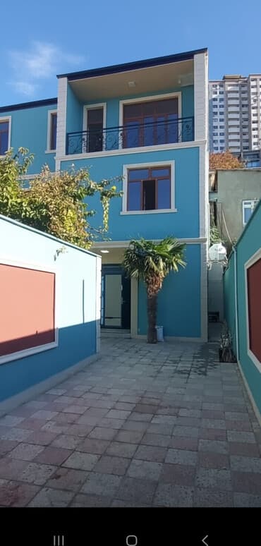 3 mərtəbəli fərdi yaşayış evi - Ümumi görünüş: Müstəqil həyət evi lalafo.az -da 3 mərtəbəli fərdi yaşayış evi - Ümumi görünüş: Müstəqil həyət evi
