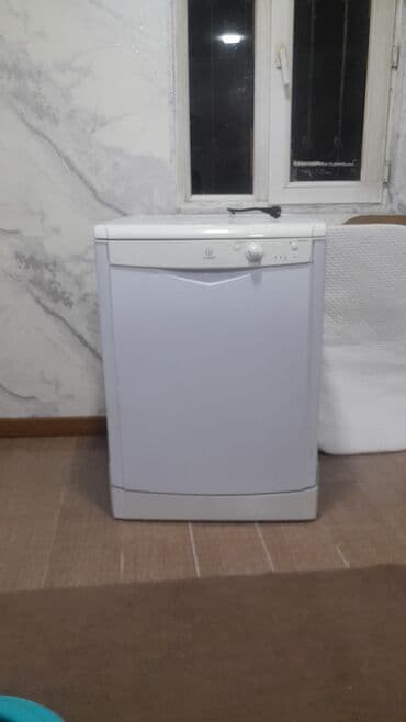 Qabyuyan maşın Indesit, Tam qabaritli (60 sm.), Ayrıca dayanan lalafo.az -da Qabyuyan maşın Indesit, Tam qabaritli (60 sm.), Ayrıca dayanan
