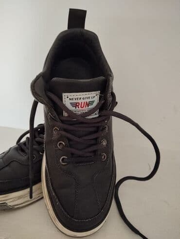 Ayaqqabı temiz deri 35 razmer alınıb 59 azn lalafo.az -da Ayaqqabı temiz deri 35 razmer alınıb 59 azn