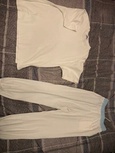 Шорты: İki hissəli rahat geyim dəsti - T‑şört: Ağ rəng, qısa qol, dairəvi at lalafo.az — 2 Шорты: İki hissəli rahat geyim dəsti - T‑şört: Ağ rəng, qısa qol, dairəvi — 2