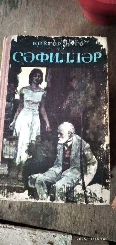Kolleksiya üçün 4 ədəd kitab paketi 1) Viktor Hüqo – “Səfillər” - lalafo.az -da Kolleksiya üçün 4 ədəd kitab paketi 1) Viktor Hüqo – “Səfillər” -