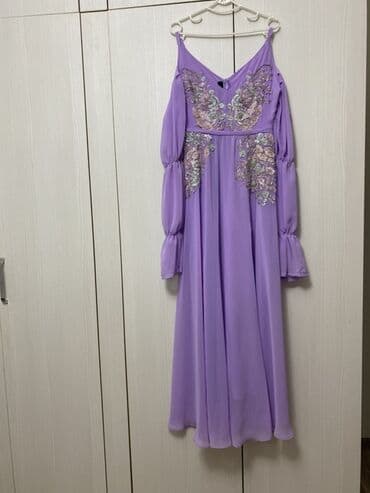 Bənövşəyi rəngdə şifon don. - Model: V-yoqa dekolteli, incə askılı lalafo.az -da Bənövşəyi rəngdə şifon don. - Model: V-yoqa dekolteli, incə askılı