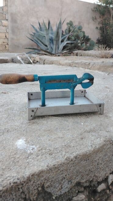 Qənd doğrayan köhnə istifadə edənlər bilər lalafo.az -da Qənd doğrayan köhnə istifadə edənlər bilər