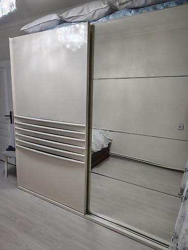 Dolab 220azn. Ölçü: En 70sm Uzunluyu 2.40sm Hundurluy 2.10sm. Unvan lalafo.az -da Dolab 220azn. Ölçü: En 70sm Uzunluyu 2.40sm Hundurluy 2.10sm. Unvan