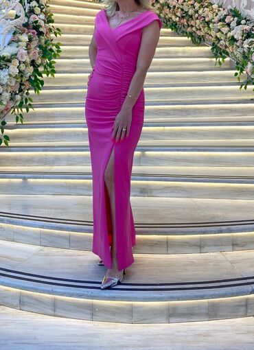 Toy platyesi S razmer 30 manat lalafo.az -da Toy platyesi S razmer 30 manat