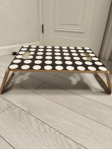 Kompüter masası, Yeni, Açılan, Fanerka (dikt), Dördbucaq masa lalafo.az -da Kompüter masası, Yeni, Açılan, Fanerka (dikt), Dördbucaq masa