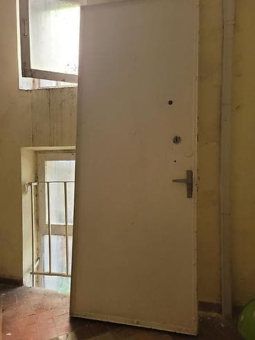 Satılır: 1 ədəd əsas giriş qapısı və 5 ədəd qapı (240sm), 1 ədəd qapı lalafo.az -da Satılır: 1 ədəd əsas giriş qapısı və 5 ədəd qapı (240sm), 1 ədəd qapı