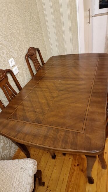 Stol 90en- 160 uzunluq.Açilanda 2 metr olur.Qiymət stol aiddir.Stolda lalafo.az -da Stol 90en- 160 uzunluq.Açilanda 2 metr olur.Qiymət stol aiddir.Stolda