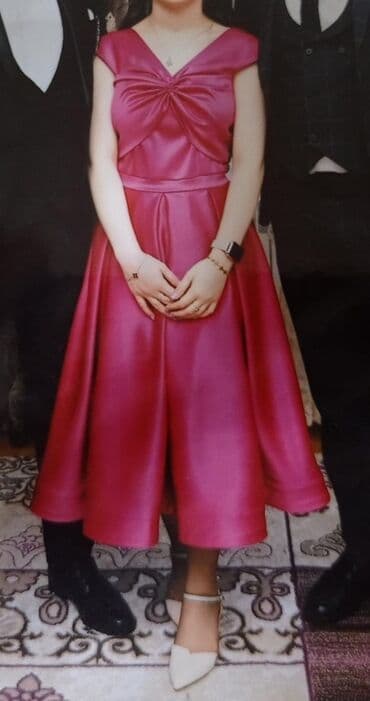 Tikdirilib 1 dəfə geyilib heç bir problemi yoxdur əla vəziyyətdədir s lalafo.az -da Tikdirilib 1 dəfə geyilib heç bir problemi yoxdur əla vəziyyətdədir s