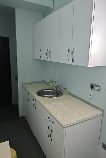 Mətbəx mebeli satılır 200₼. Yaxşı vəziyyətdədir. Üzərində moyka lalafo.az -da Mətbəx mebeli satılır 200₼. Yaxşı vəziyyətdədir. Üzərində moyka