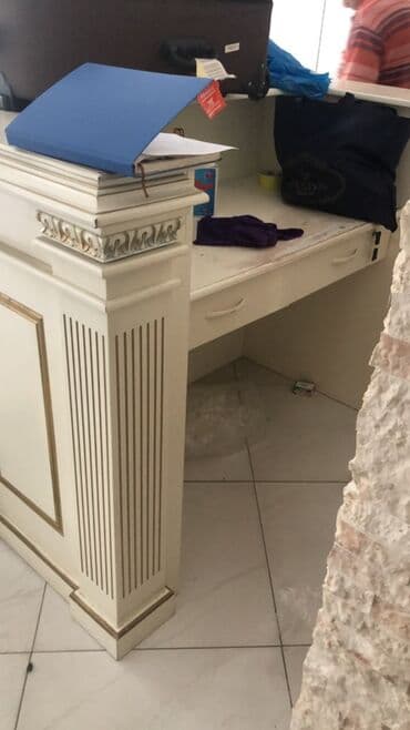 Садовая мебель на заказ: Klassik üslubda resepsiyon/qarşılanma masası - Material: MDF/taxta at lalafo.az — 2 Садовая мебель на заказ: Klassik üslubda resepsiyon/qarşılanma masası - Material: MDF/taxta — 2