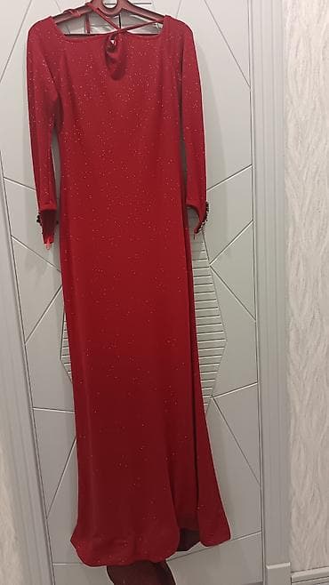 Qırmızı ziyafət donu - Rəng: canlı qırmızı - Uzunluq: maxi - Qol lalafo.az -da Qırmızı ziyafət donu - Rəng: canlı qırmızı - Uzunluq: maxi - Qol