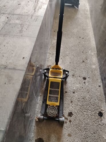 Avto-servis üçün alətlər dəsti - Hidravlik floor krik: güclü metal lalafo.az -da Avto-servis üçün alətlər dəsti - Hidravlik floor krik: güclü metal