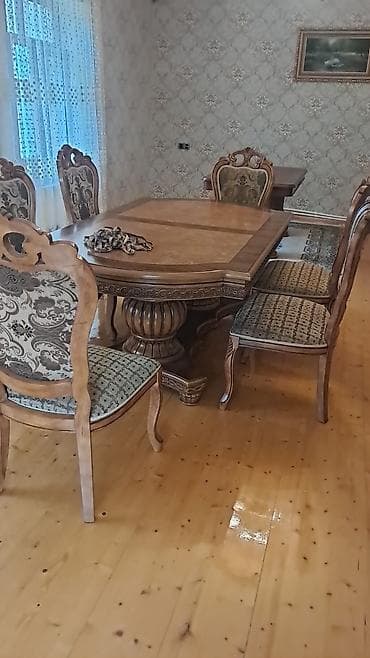 Qonaq otağı üçün, İşlənmiş, Dördbucaq masa, 6 stul lalafo.az -da Qonaq otağı üçün, İşlənmiş, Dördbucaq masa, 6 stul