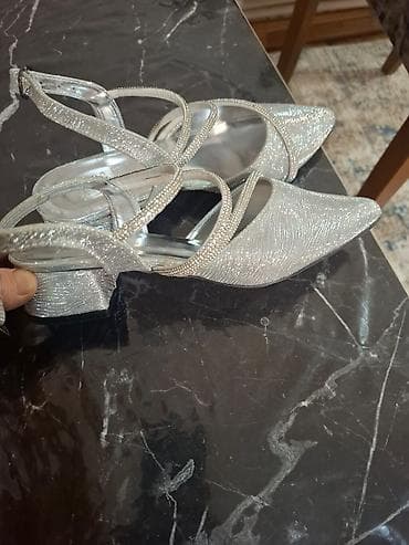 Ölçü: 38, Yeni lalafo.az -da Ölçü: 38, Yeni