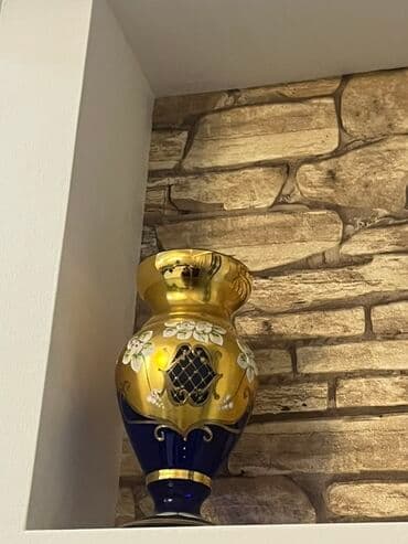 Bir vaza, Bogem şüşəsi lalafo.az -da Bir vaza, Bogem şüşəsi