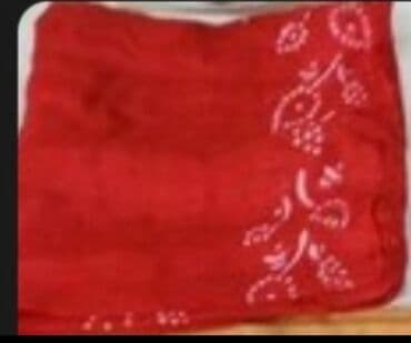 С советских времён. Qırmızı rəngli naxışlı yaylıq/şərf - Parlaq lalafo.az -da С советских времён. Qırmızı rəngli naxışlı yaylıq/şərf - Parlaq
