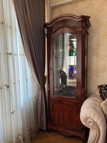 Şüşəli dolab vitrini lalafo.az -da Şüşəli dolab vitrini