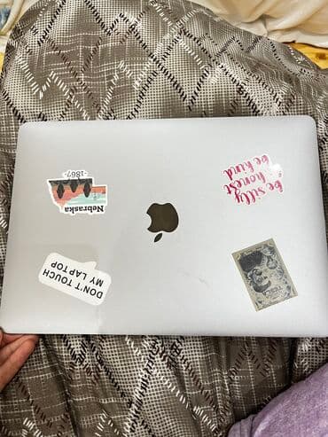 İşlənmiş Apple MacBook, 13.1 ", Apple M1, 256 GB lalafo.az -da İşlənmiş Apple MacBook, 13.1 ", Apple M1, 256 GB