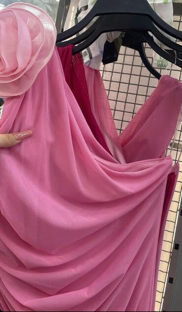 Geyinilmeyib yenidir.40 azn alinib.30 azn satilir.m razmerdi.Bedene lalafo.az -da Geyinilmeyib yenidir.40 azn alinib.30 azn satilir.m razmerdi.Bedene