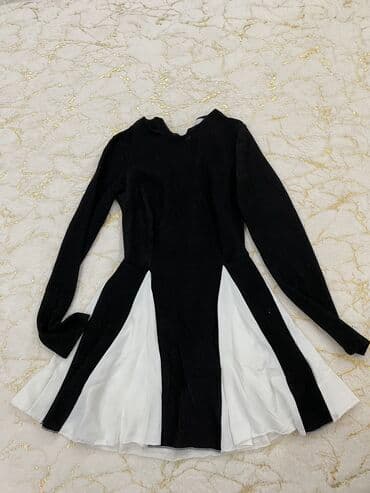 Qısa, qara-ağ qarışıq don, bədənə qəşəy oturur lalafo.az -da Qısa, qara-ağ qarışıq don, bədənə qəşəy oturur