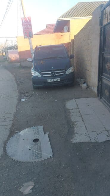 Mercedes-Benz Vito mikroavtobus - Korpus: qara rəng, 5 qapı - Kuzov lalafo.az -da Mercedes-Benz Vito mikroavtobus - Korpus: qara rəng, 5 qapı - Kuzov