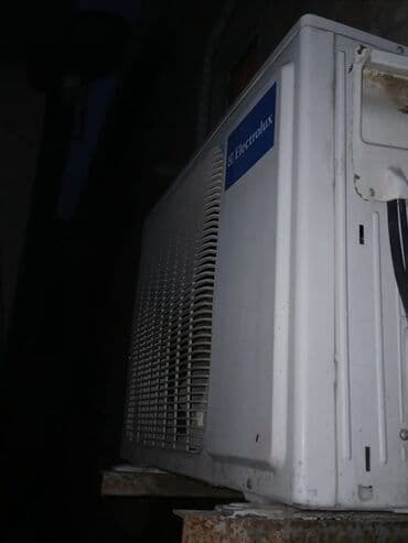 12 minliy 40,45 kv Electrolux split kondisioner Vacum olunub içindəki lalafo.az -da 12 minliy 40,45 kv Electrolux split kondisioner Vacum olunub içindəki