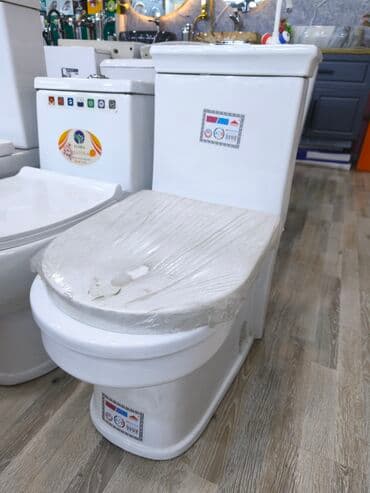 Tutqusu olan WC kompakt (monoblok) unitaz - Materiaal: yüksək lalafo.az -da Tutqusu olan WC kompakt (monoblok) unitaz - Materiaal: yüksək