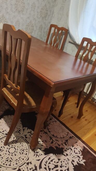 Qonaq otağı üçün, İşlənmiş, Kvadrat masa, 4 stul lalafo.az -da Qonaq otağı üçün, İşlənmiş, Kvadrat masa, 4 stul