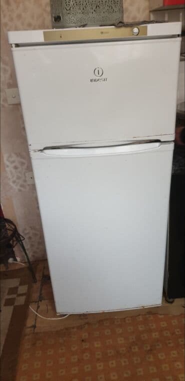 İşlənmiş 2 qapılı Indesit Soyuducu Satılır, rəng - Ağ lalafo.az -da İşlənmiş 2 qapılı Indesit Soyuducu Satılır, rəng - Ağ