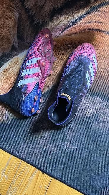 Butslar Adidas lalafo.az -da Butslar Adidas