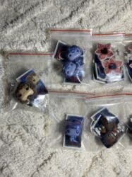 Kinder Joy Stranger Things figurlar satiram 1 dene 5 azn 2 dene 9 azn lalafo.az -da Kinder Joy Stranger Things figurlar satiram 1 dene 5 azn 2 dene 9 azn