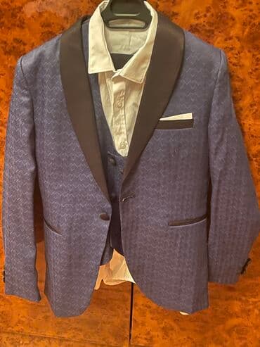 10-12 yaş 1 defe geynılıb uşağa balaca olduğu uçun satılır.real lalafo.az -da 10-12 yaş 1 defe geynılıb uşağa balaca olduğu uçun satılır.real