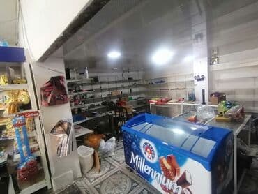 Гаражи: Xırdalan 5 nömrəli məktəbin düz qarşısında işlək vəziyyətdədir 70 kv at lalafo.az — 6 Гаражи: Xırdalan 5 nömrəli məktəbin düz qarşısında işlək vəziyyətdədir 70 kv — 6