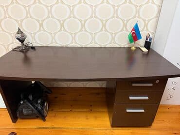 İşçi üçün, Dördbucaq masa lalafo.az -da İşçi üçün, Dördbucaq masa