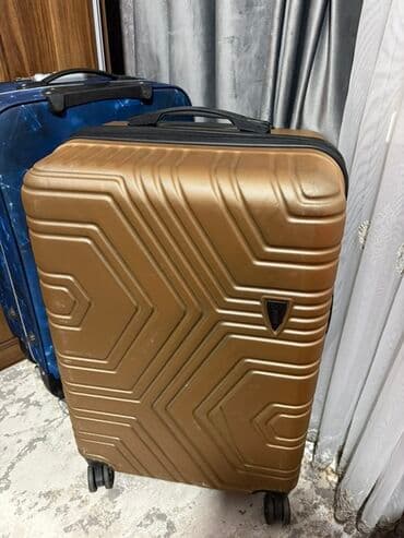 Böyük ölçülü sərt korpuslu səyahət çamadanı - Rəng: qızılı/bronze - lalafo.az -da Böyük ölçülü sərt korpuslu səyahət çamadanı - Rəng: qızılı/bronze -