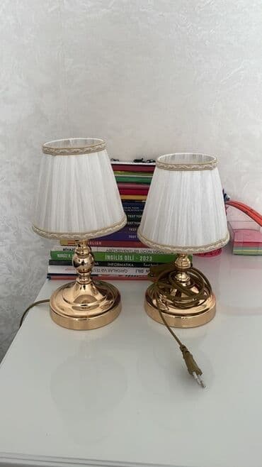 Klassik masaüstü abajur dəsti – 2 ədəd bir ededi 20 manat - Dizayn lalafo.az -da Klassik masaüstü abajur dəsti – 2 ədəd bir ededi 20 manat - Dizayn