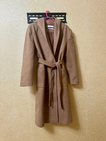 Palto tezedı.Lady sharmnan alınıb tezedı,kapişonuda var lalafo.az -da Palto tezedı.Lady sharmnan alınıb tezedı,kapişonuda var