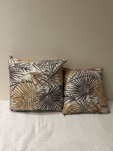 Dekorativ İşlənmiş Sadə Yastıq, Ünvandan götürmə, Ödənişli çatdırılma lalafo.az -da Dekorativ İşlənmiş Sadə Yastıq, Ünvandan götürmə, Ödənişli çatdırılma